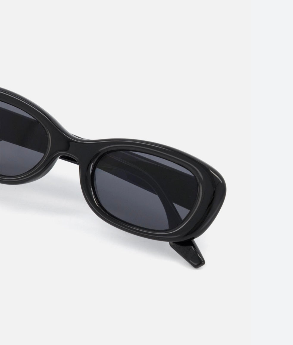 Series Obsession : Retro Style Vintage-Inspired Cat Eye Sunglasses Eyewear For Women (Black)